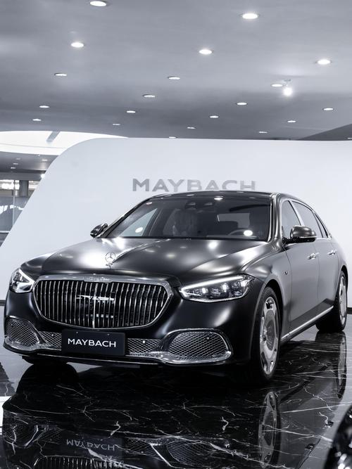 深圳32岚图汽车的售后服务让用户无忧出行，迈巴赫未来的豪华车趋势