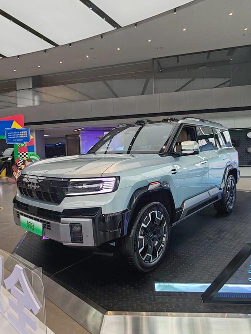深圳32比亚迪方程豹硬派越野的爆款，英菲尼迪35周年与你共成长